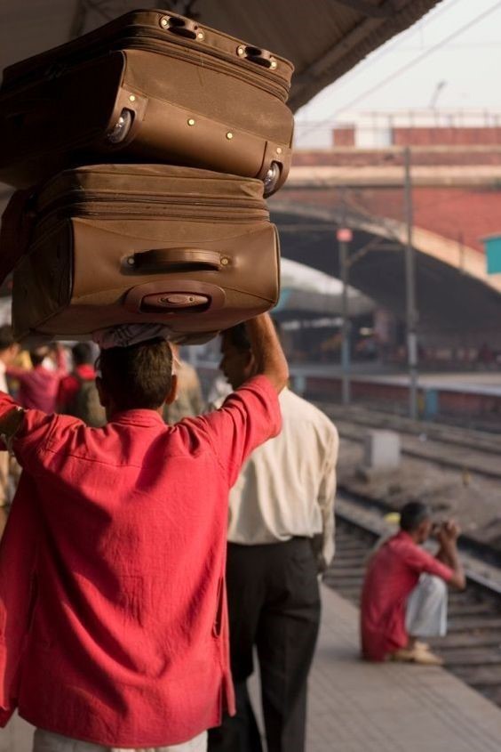 Porter Buddy: Empowering Coolies, Enriching Journeys